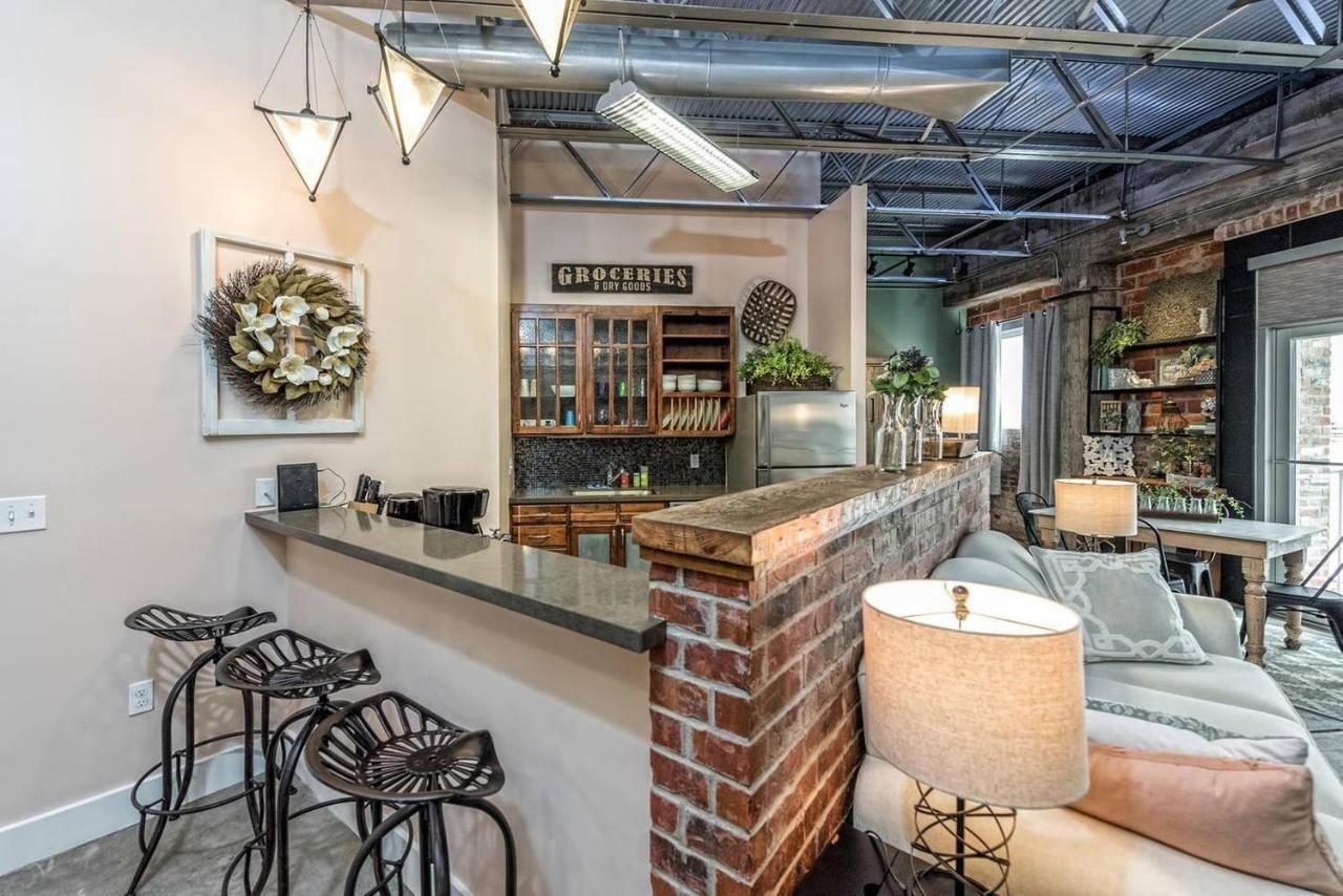 Green Door Lofts -Magnolia Loft, Silos/Downtown Уако Екстериор снимка