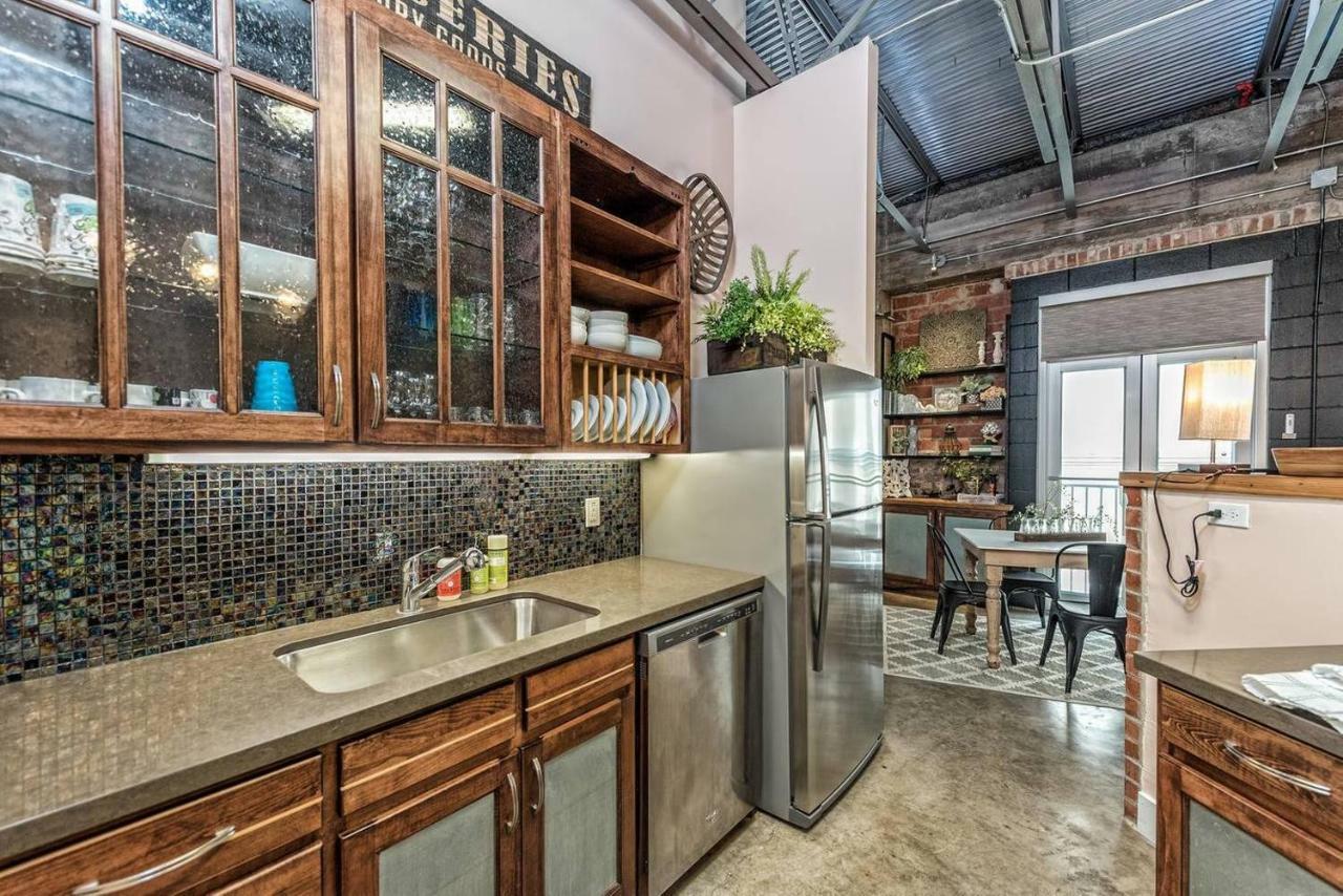 Green Door Lofts -Magnolia Loft, Silos/Downtown Уако Екстериор снимка